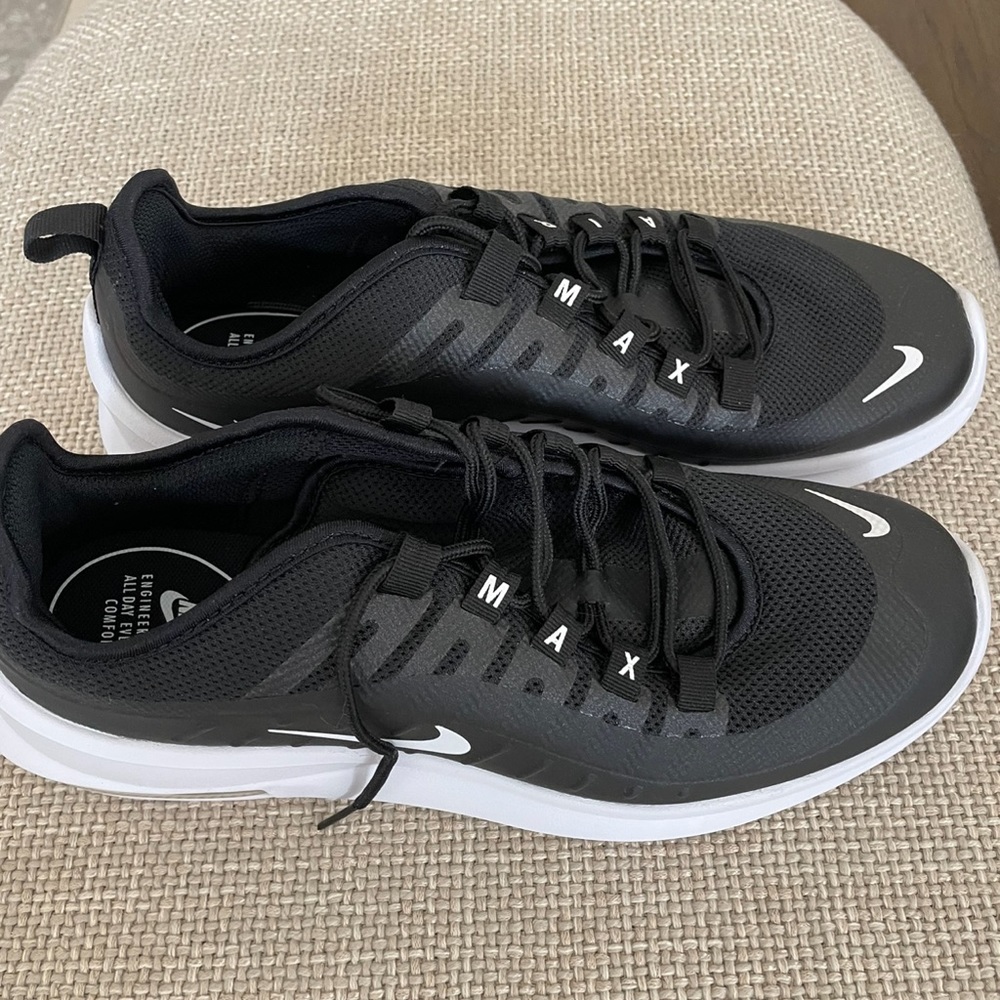 Men’s Nike air max